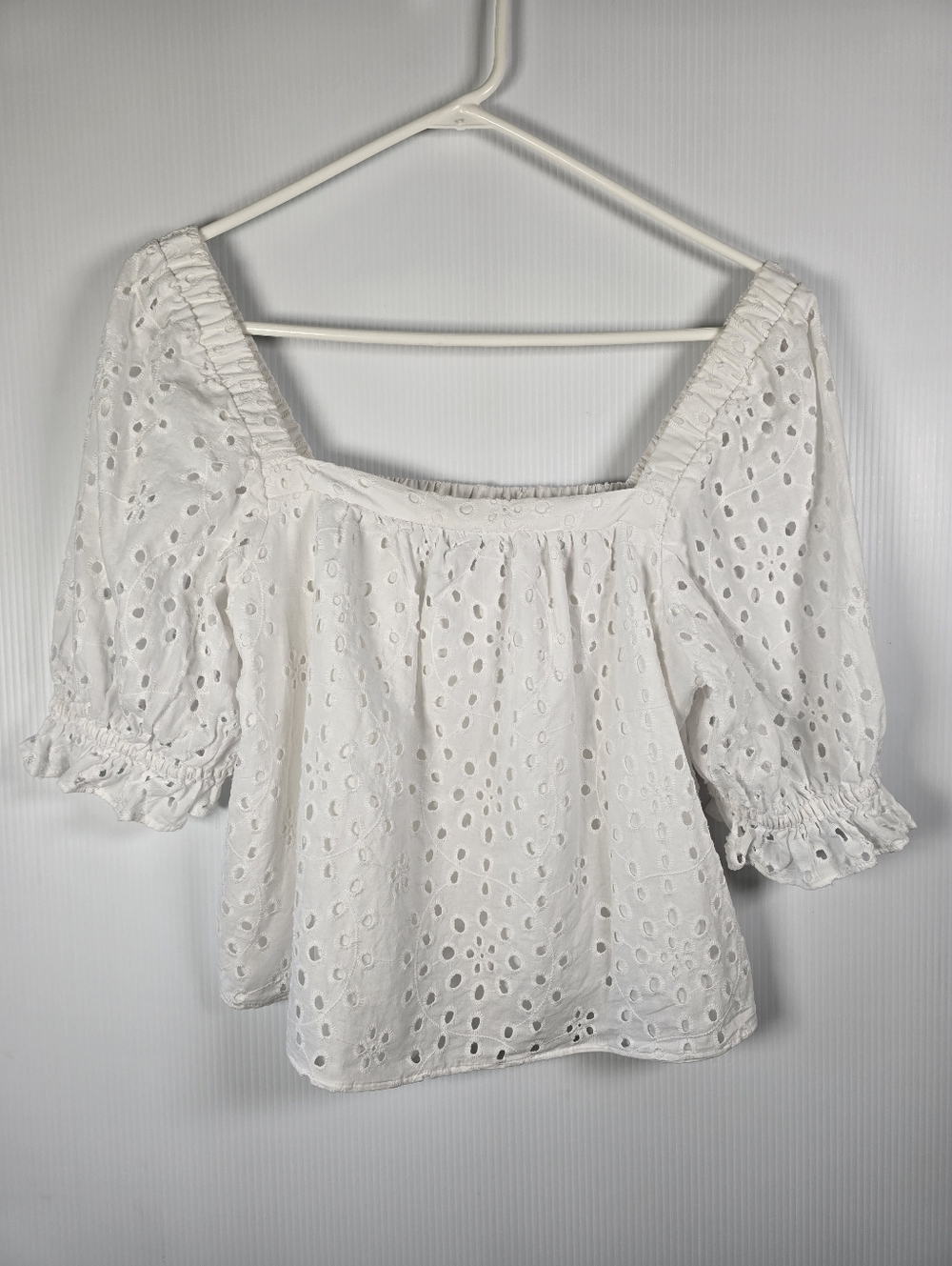 1. State Women's White Eyelet Flouncy Cropped Top Puff Sleeve Square Neck Size M